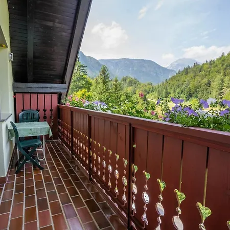 布赫恩琪马乌瑞卡公寓